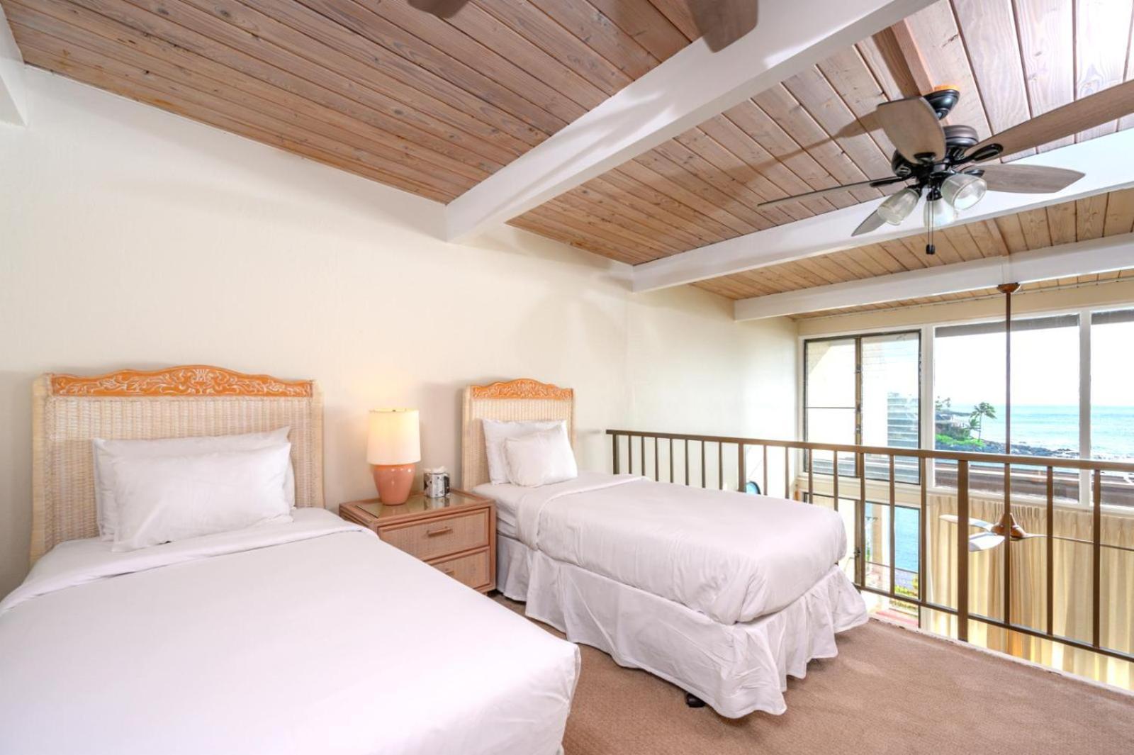 Kbm Resorts Free Car Napili Point Nap-C18 Ocean Front Spacious Villa Капалуа Екстериор снимка