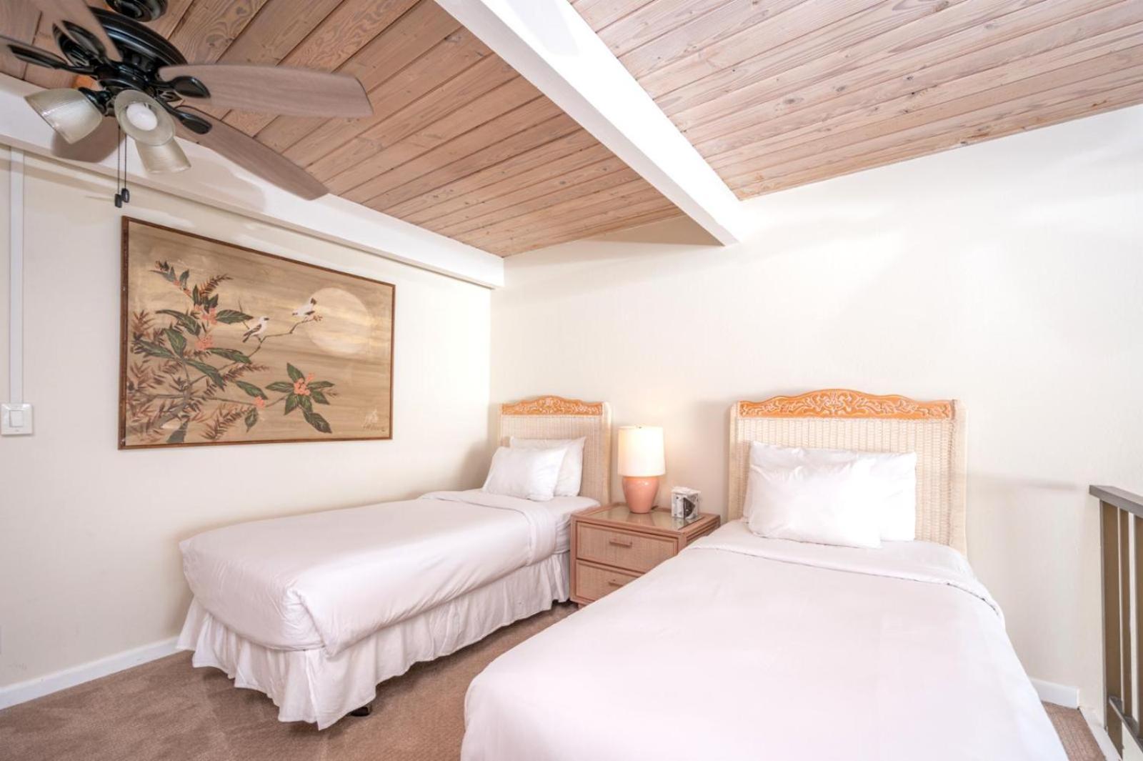 Kbm Resorts Free Car Napili Point Nap-C18 Ocean Front Spacious Villa Капалуа Екстериор снимка