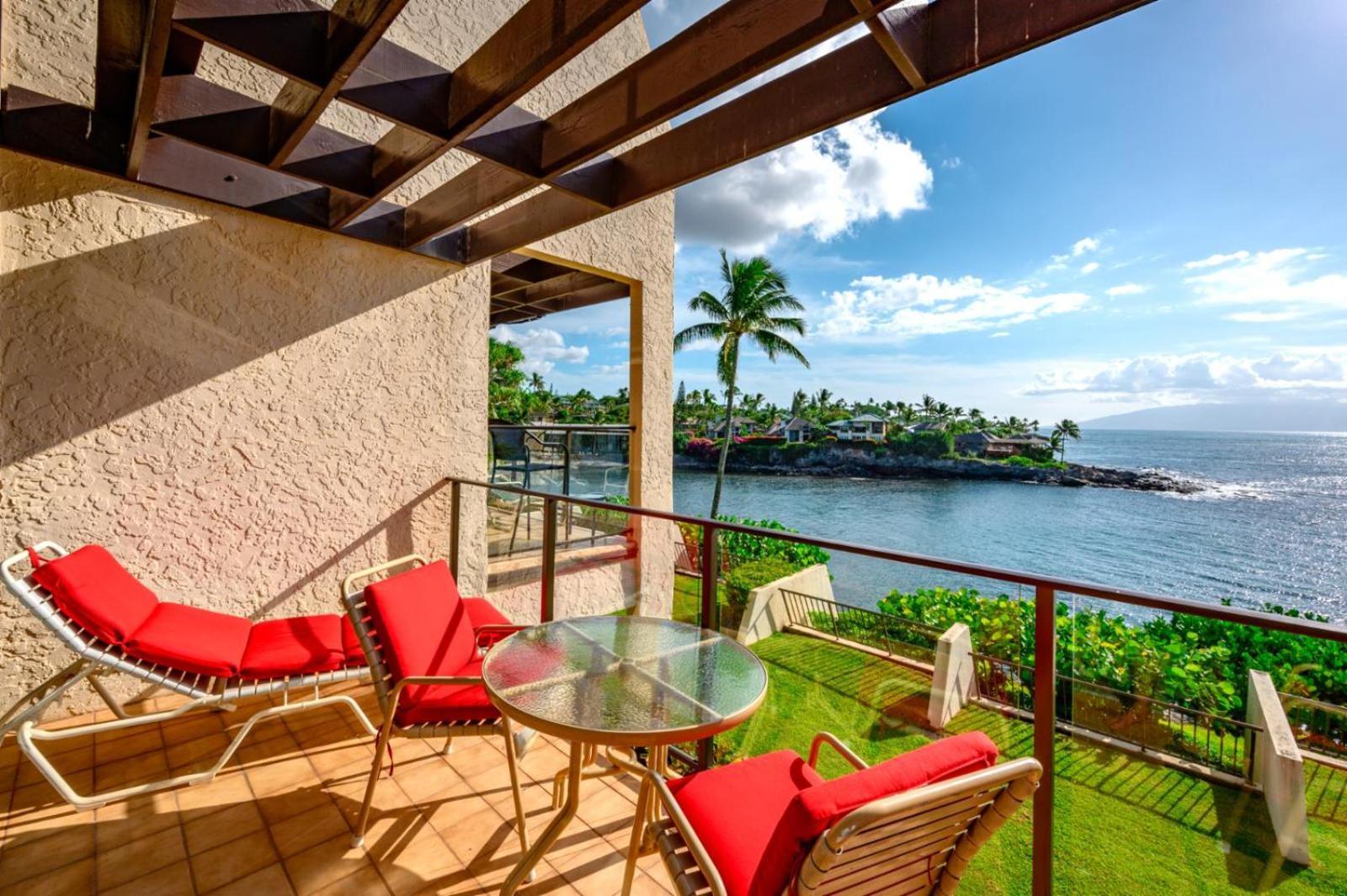 Kbm Resorts Free Car Napili Point Nap-C18 Ocean Front Spacious Villa Капалуа Екстериор снимка