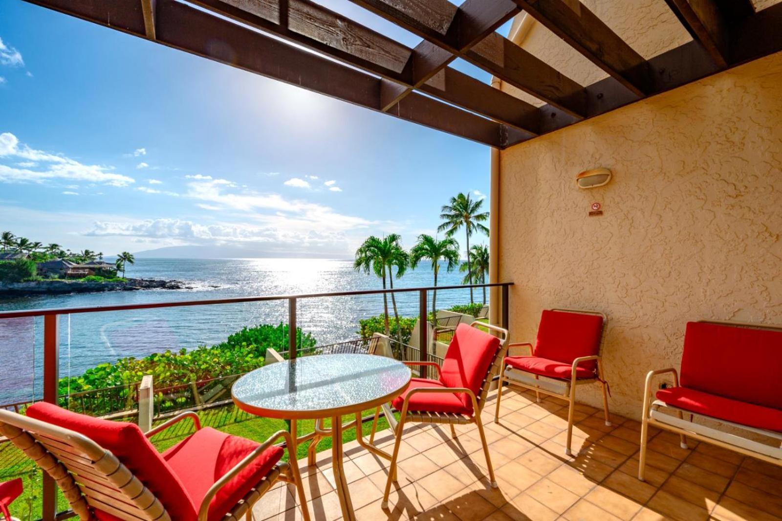 Kbm Resorts Free Car Napili Point Nap-C18 Ocean Front Spacious Villa Капалуа Екстериор снимка
